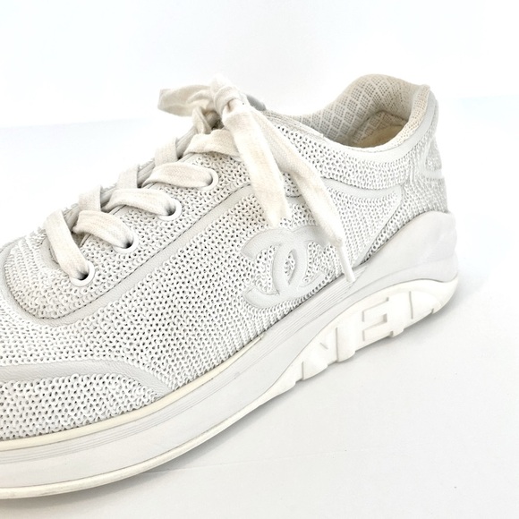 CHANEL‎ Sequin CC Sneakers White Size 10 - Picture 8 of 9